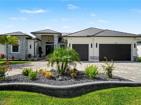 2814 Gleason Parkway Cpe, Coral, FL 33914