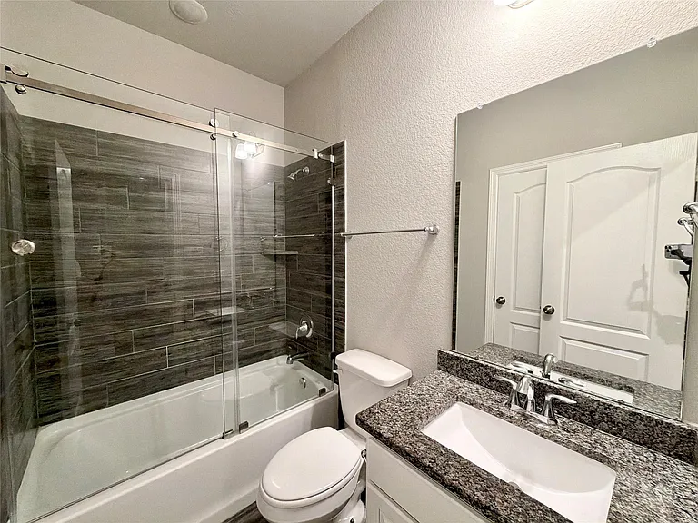 415 Northern Pike Dr — Photo 13