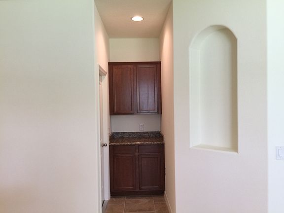 3rd image of 949 Marci Dr