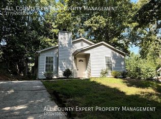 2800 Capri Dr, Cumming, GA 30041