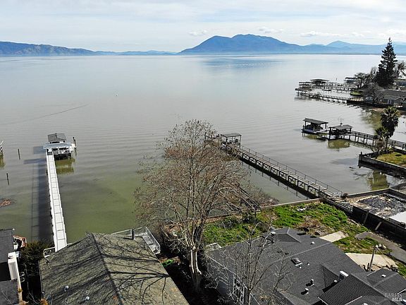 4th image of 2958 Lakeshore Boulevard