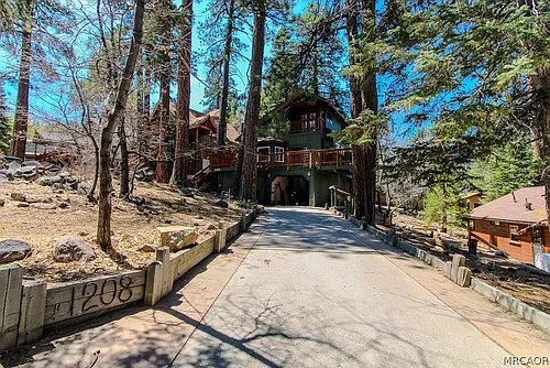 1208 Aspen Dr Photo 1