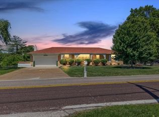 12565 Old Jamestown Rd, Florissant, MO 63033