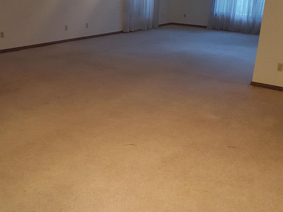2nd image of 2905 Lilly Rd