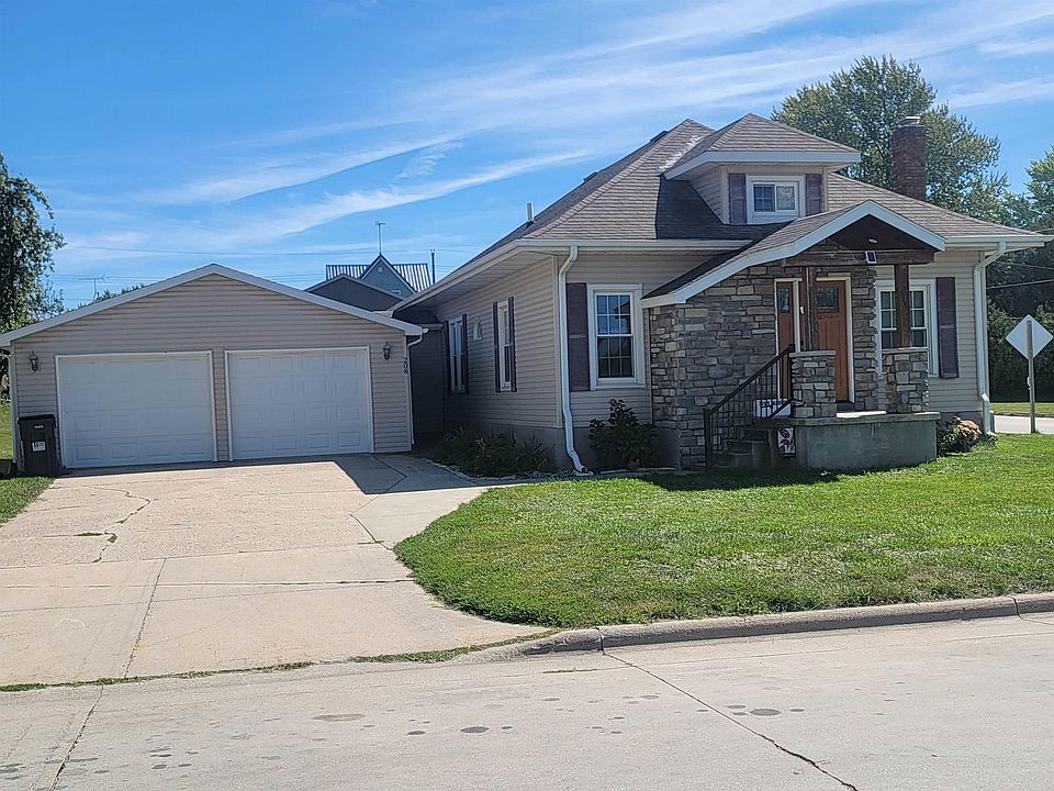 1st image of 208 W Bradford St