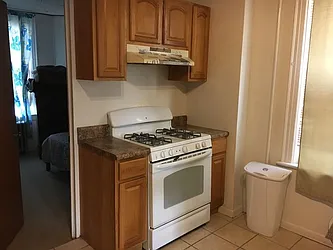 Rented by Peter Ashe