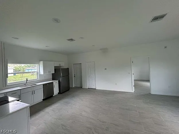 1701 NE 44th Terrace Cpe — Photo 5