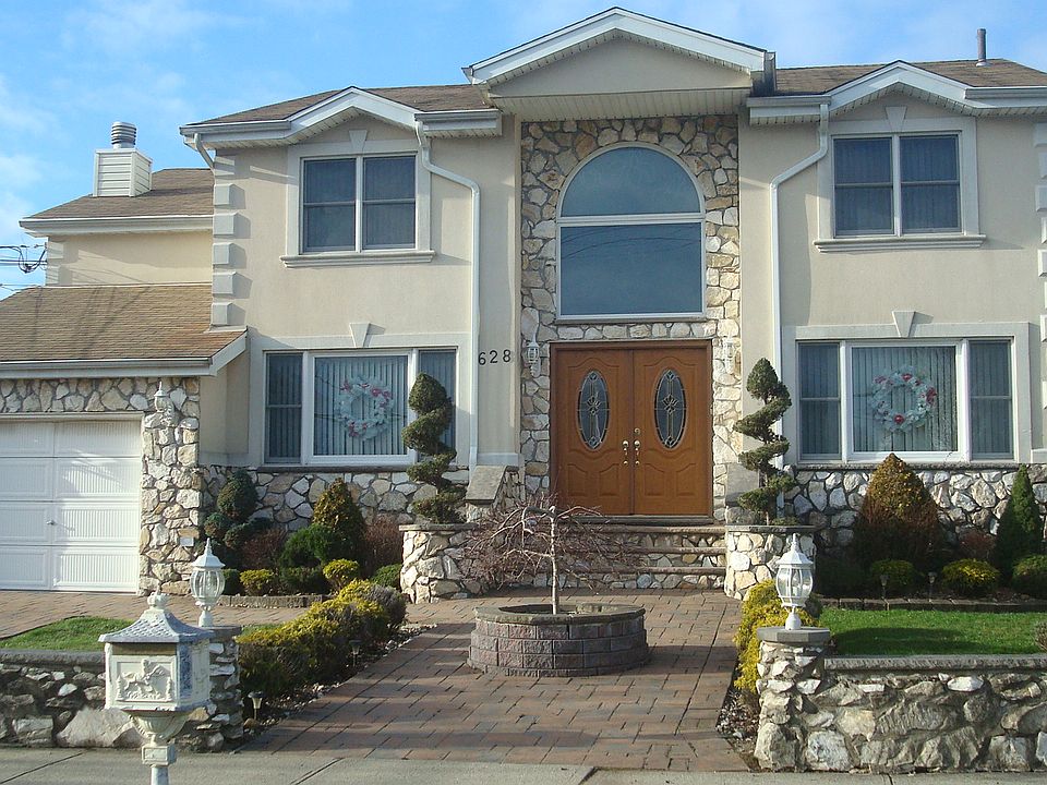 1st image of 628 Barclay Ave