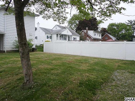 4th image of 420 Eshelman St