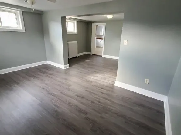68 Wayne Ave #3, Oshawa, ON L1G 3P9