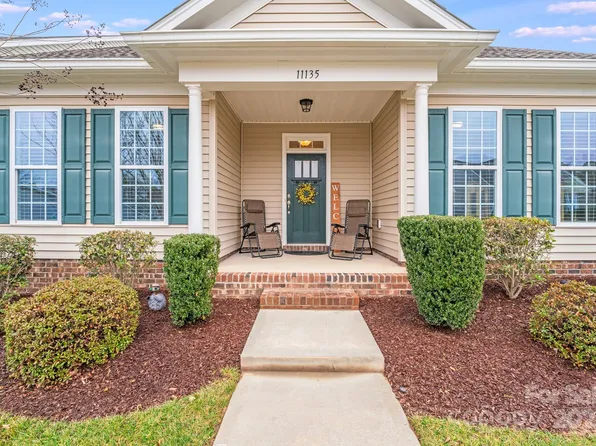 11135 Bailey Park Nature Dr, Cornelius, NC 28031