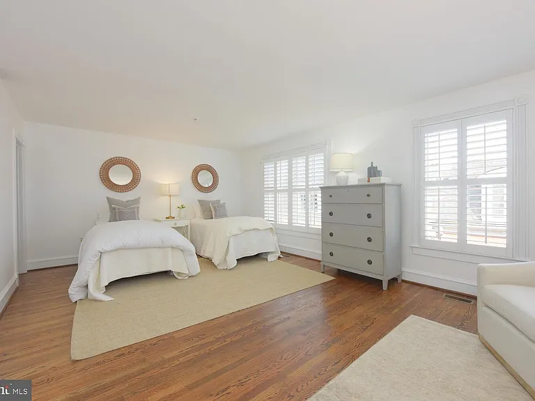 720 Potomac St — Photo 34