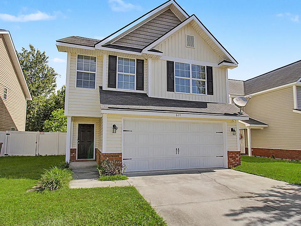 624 Amhearst Row