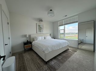 44768 Tiverton Sq #740, Ashburn, VA 20147