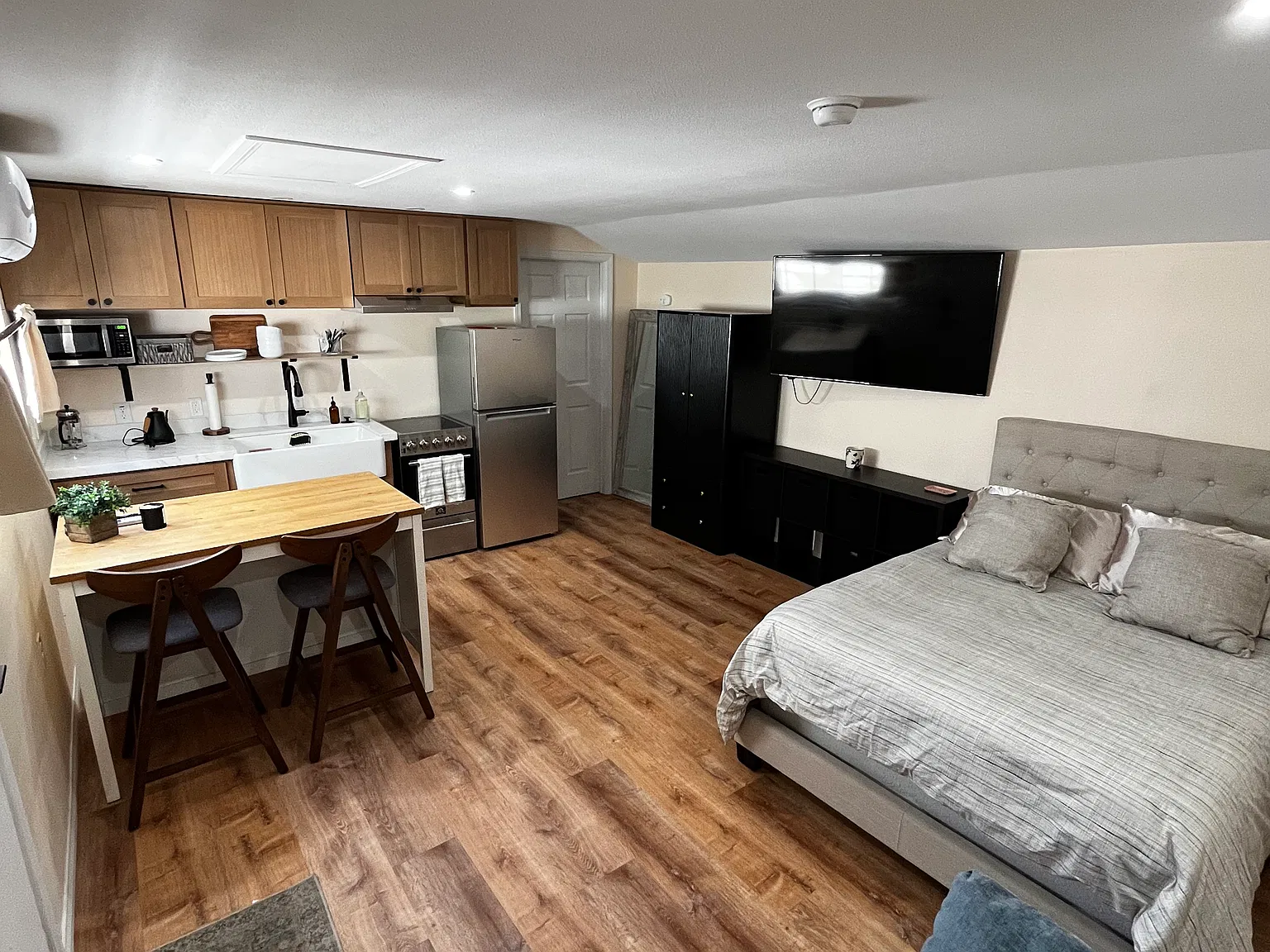 Studio, 331 sqft, $2,000 — Photo 2