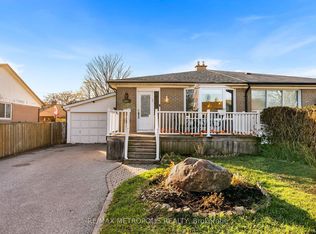 48 Billingsgate Cres #BASEMENT, Ajax, ON L1S2R8