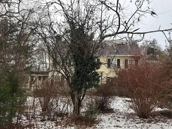 16 Luddington Rd, West Orange, NJ 07052