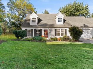 10240 Orchard Hill Ln, Twinsburg, OH 44087