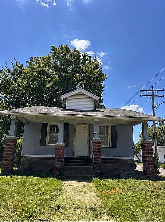 1st image of 1505 E Walnut St