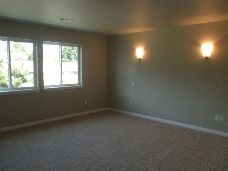 2302 Kildane Way SE — Photo 8