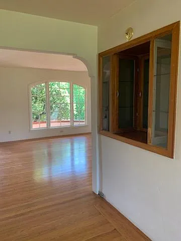 1747 Scott St — Photo 3