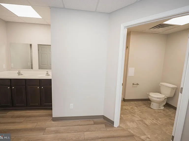 123 Bateman St #2-206C — Photo 59