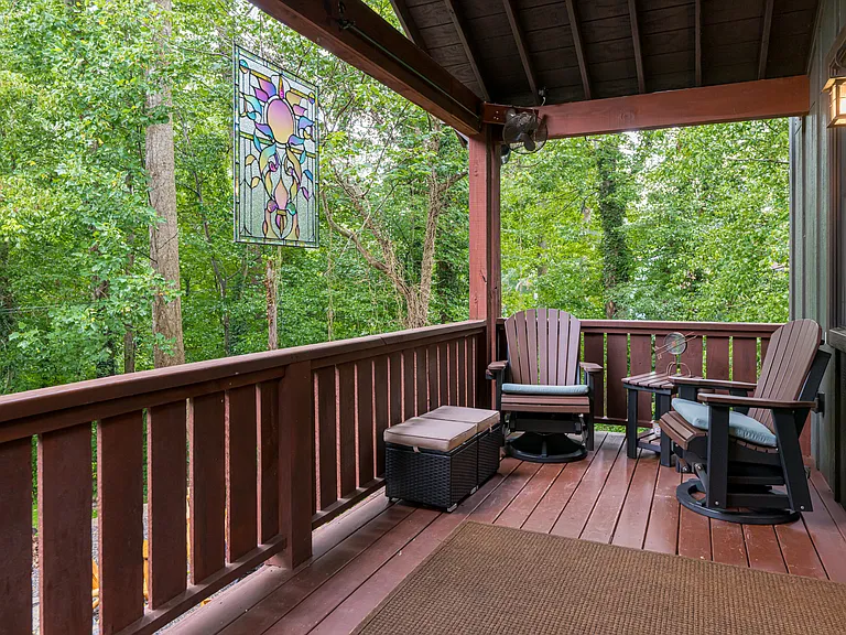 51 Westover Dr — Photo 9