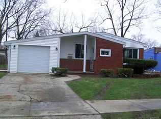 14611 Bishop St, Oak Park, MI 48237