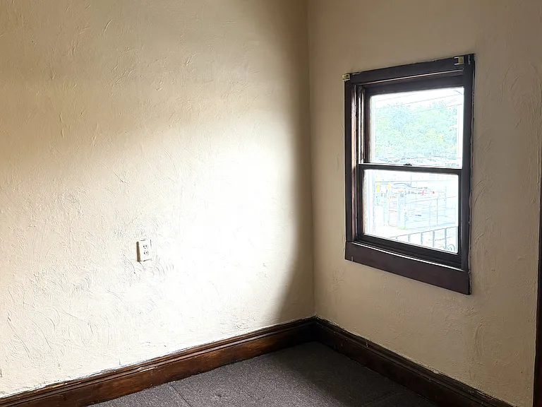 96 Dewey Ave #2 — Photo 9