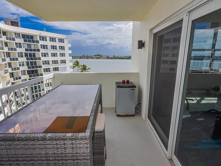 2600 N Flagler Dr #803 — Photo 29