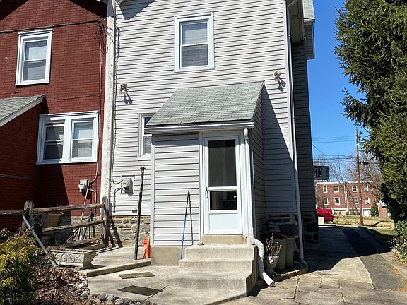 2nd image of 3222 Plumstead Ave