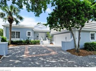 5929 Chanteclair Dr, Naples, FL 34108