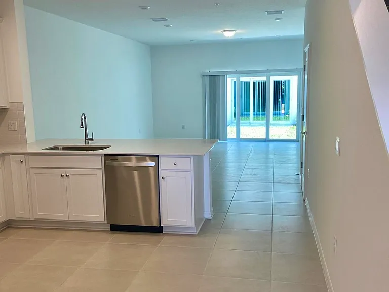 4443 Jetty Ln NE — Photo 6