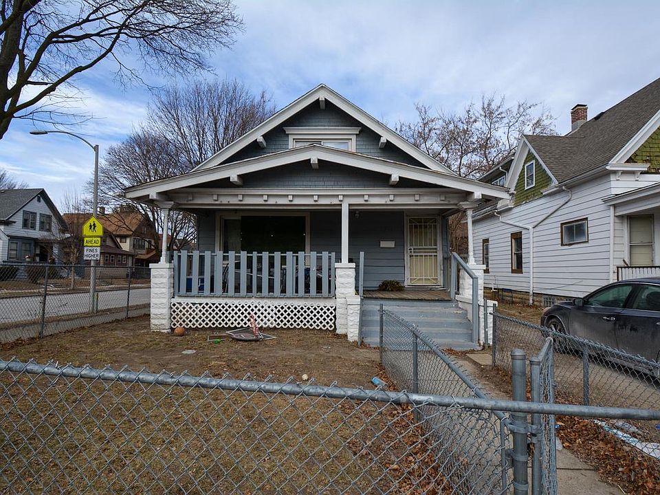 1st image of 1532 W Concordia AVENUE