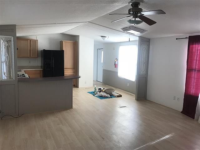 2nd image of 3287 E 1/2 Rd