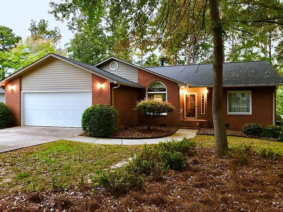 1st image of 117 Greenside Dr
