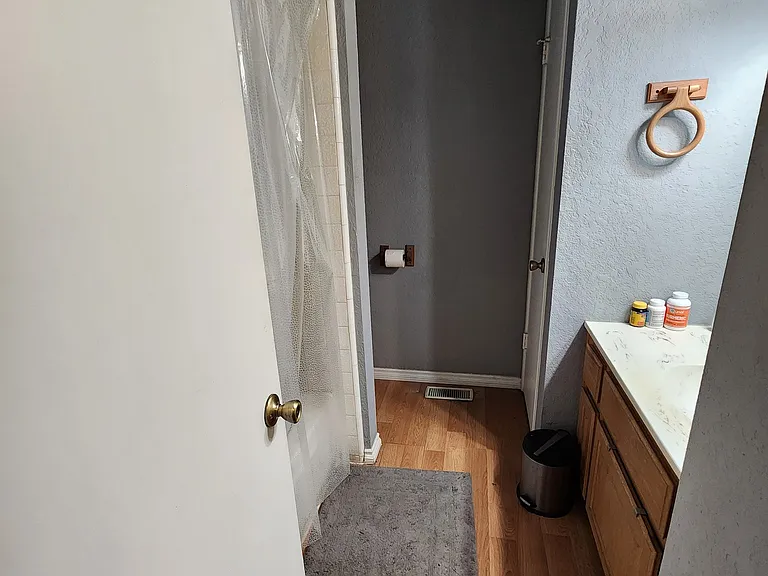 775 Summit Blvd #4 — Photo 18