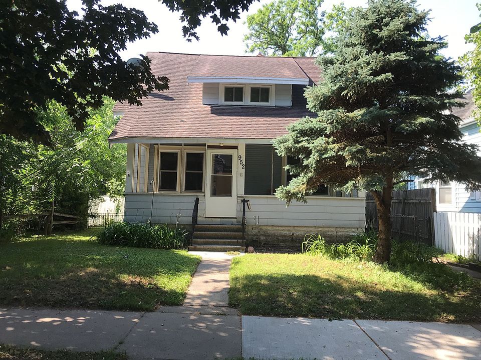 1st image of 952 Lawson Ave E