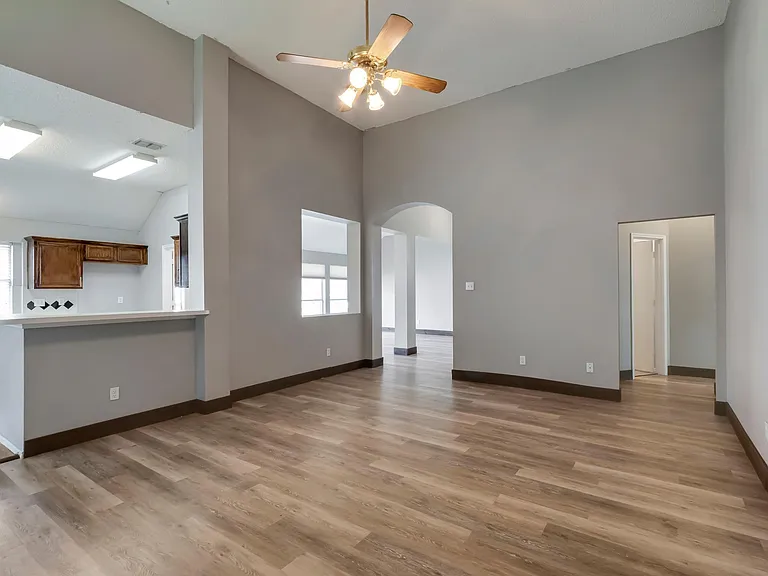 8201 Pacific St — Photo 16