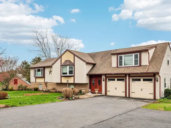 23 W Conestoga Rd, Elverson, PA 19520