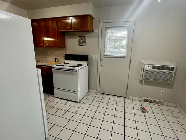 822 Mayfair Ave #1 — Photo 8
