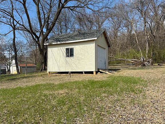 4th image of 1313 Hill Rd