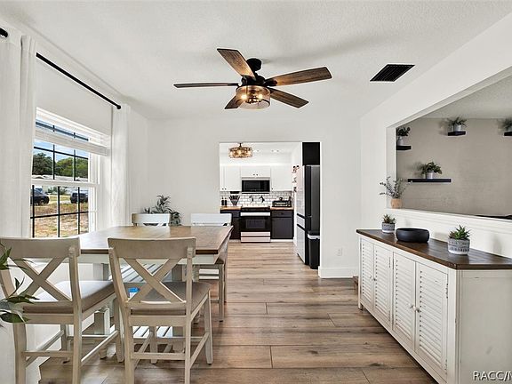 5th image of 4118 Ramona Dr