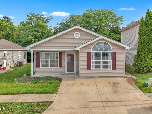 6510 Cottagemeadow Dr, Louisville, KY 40218