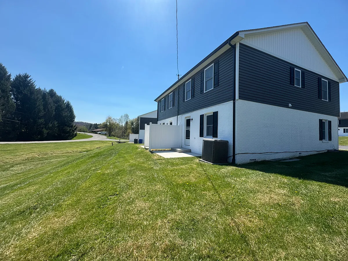 Building Photo - 2906 Cara Ct