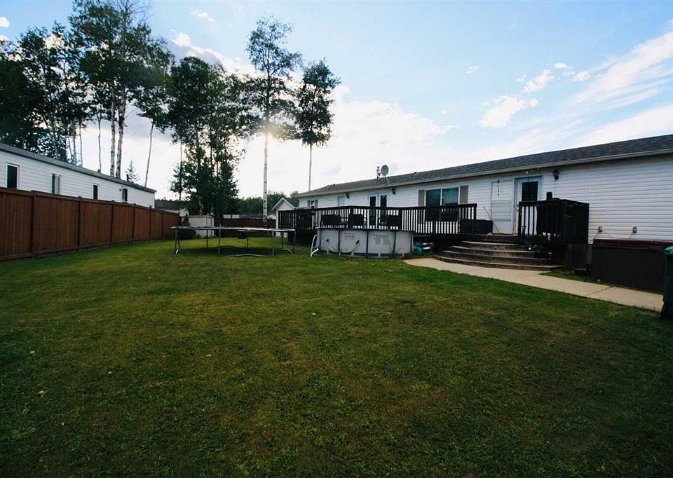 1st image of 45 E Dragonfly Cres