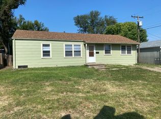 930 Beatrice Ave, Salina, KS 67401