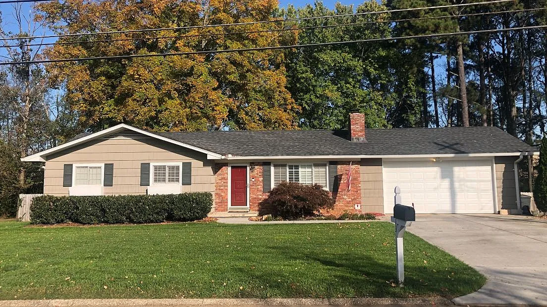 7913 Hayden Dr — Photo 1