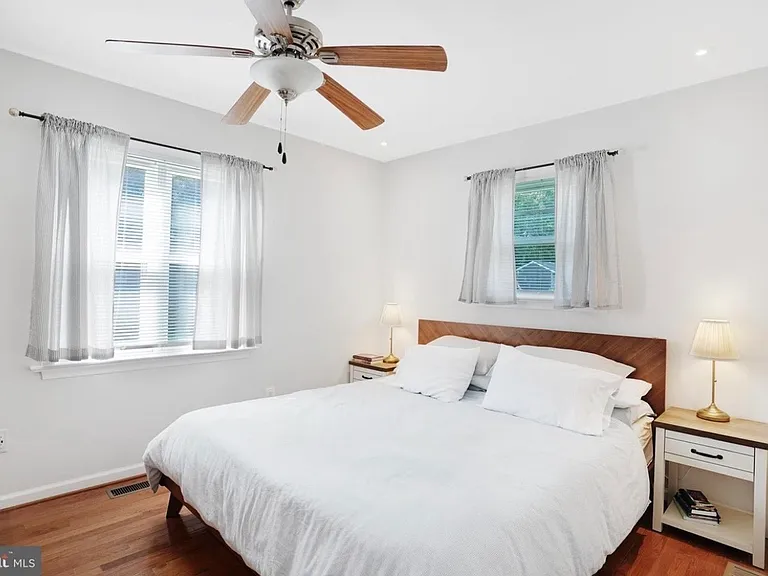 3908 Egan Dr — Photo 6