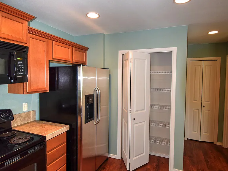 8724 Stockholm Ln NE — Photo 8
